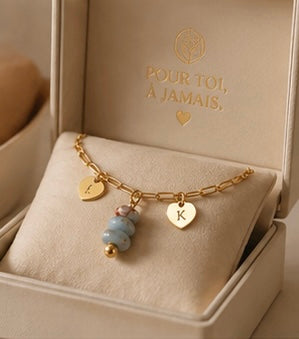 Bracelet Personnalisé Cœurs & Pierre Naturelle – Plaqué Or 18K